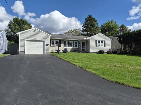107 Stoney Dr, Syracuse, NY 13219
