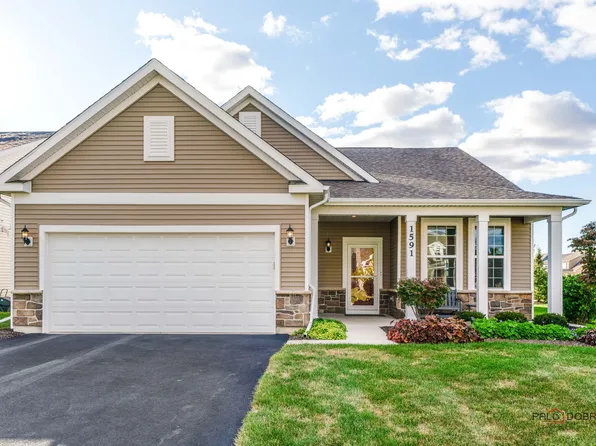 1591 Timberland Dr, Algonquin, IL 60102