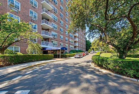 Sold by Corcoran | media 23