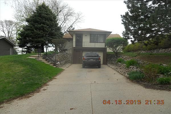 1st image of 8723 Parker St