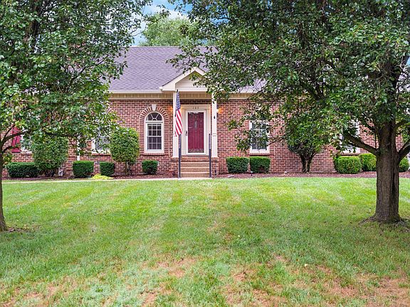 5th image of 105 Walnut Ct