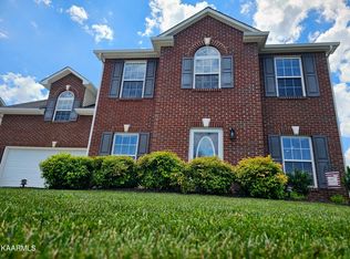7711 Cooper Meadows Ln, Knoxville, TN 37938