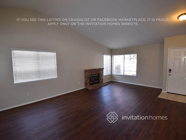 19711 Westerly Dr — Photo 2