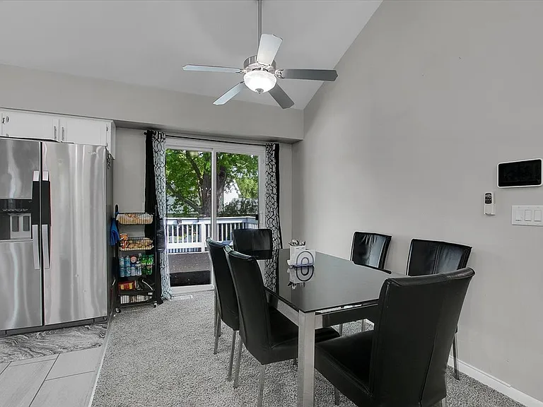 2080 Maplewood Cir — Photo 19