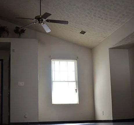 5th image of 6207 Maravian Dr