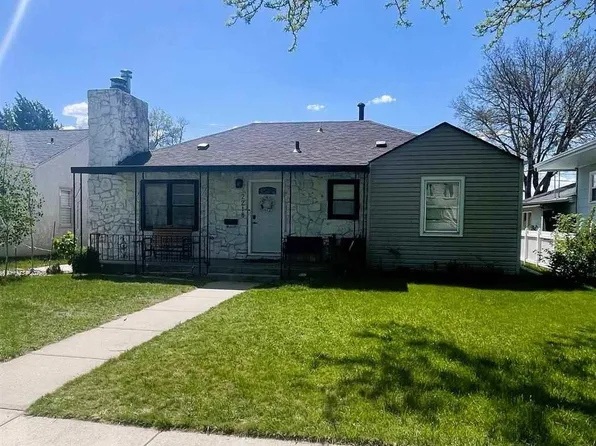 2218 3rd Ave, Scottsbluff, NE 69361