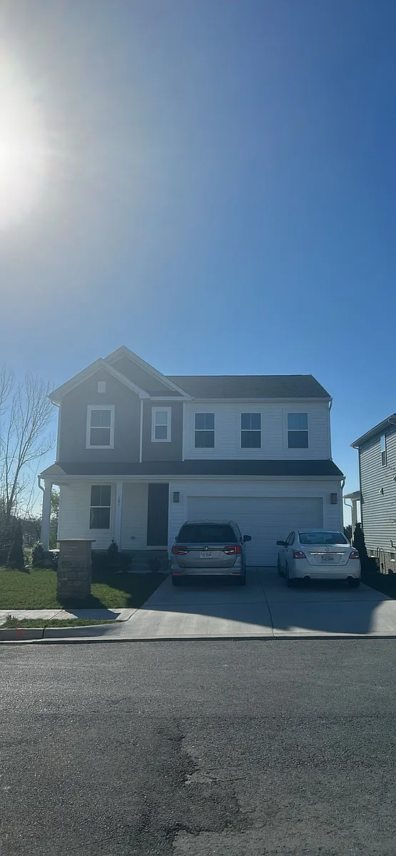 Building Photo - 101 Midsummer Ln
