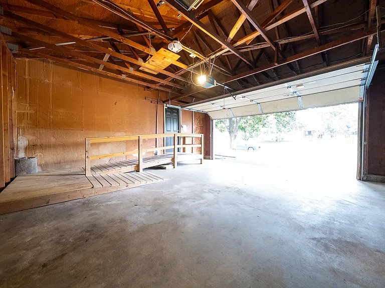 14200 Elgin Ct — Photo 39