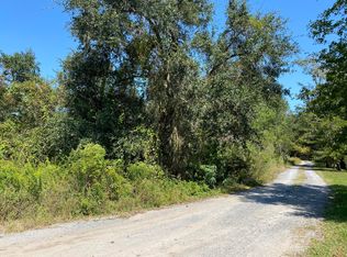 3100 Les Arbres Ln, Ocean Springs, MS 39564