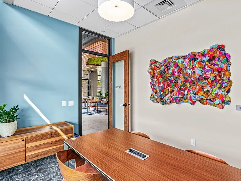 Portal Eugene — Photo 4