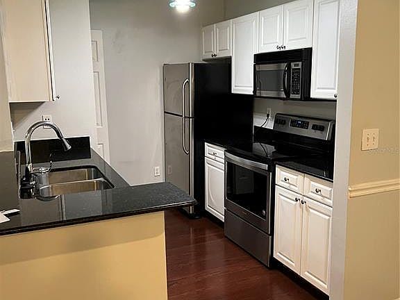5th image of 14226 Fredricksburg Dr APT 203