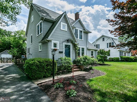 4th image of this home