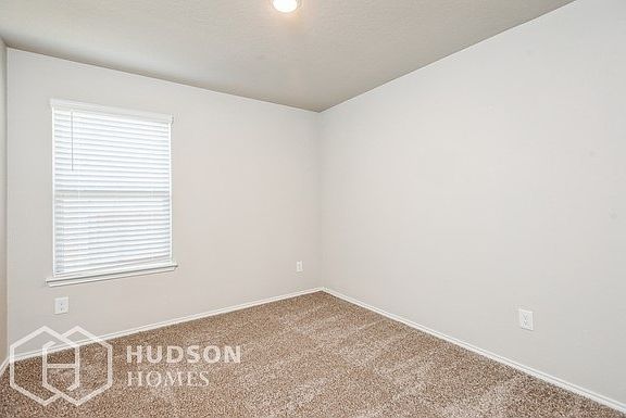 5th image of 21241 Ivy Woods Ct