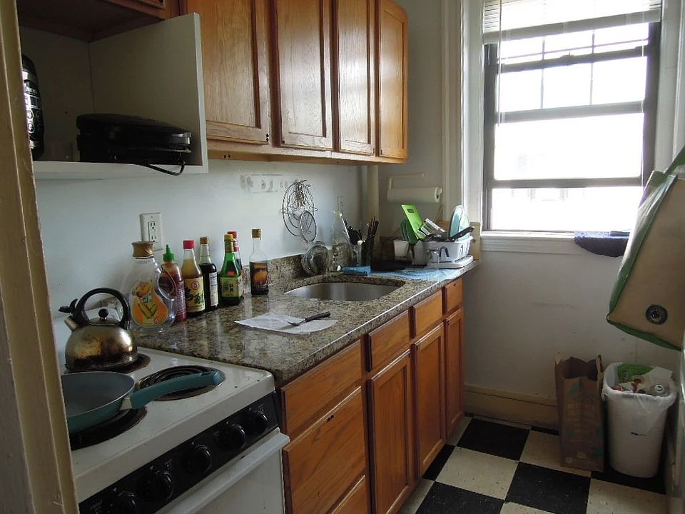 2nd image of 97-99 Saint Stephen St #32F