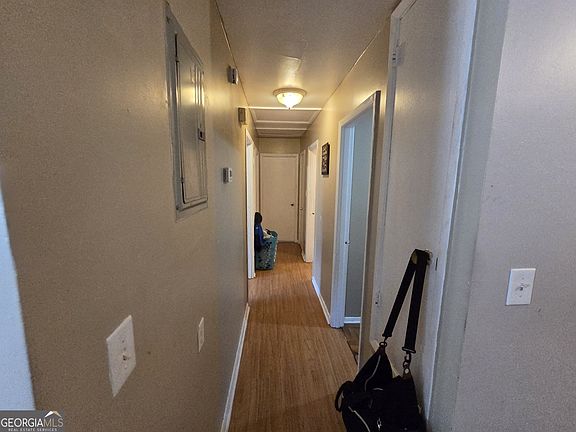 5th image of 105 Varee Dr