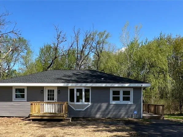 9534 Black Creek Rd, Brewerton, NY 13029