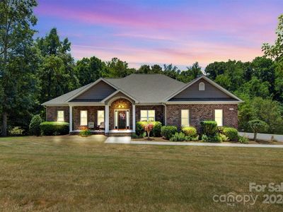 2213 Willow Creek Dr, Newton, NC, 28658