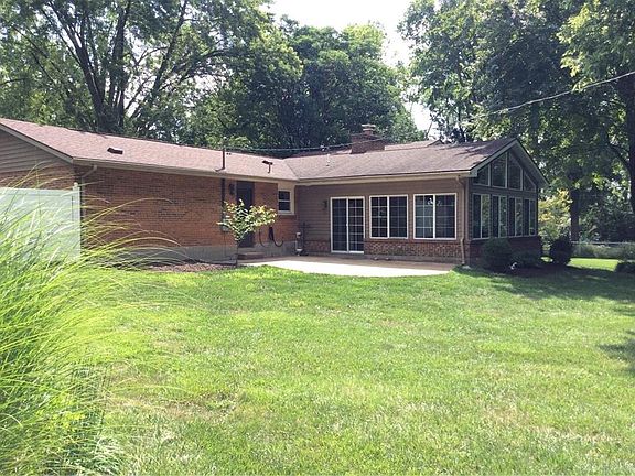 5th image of 65 Woodfield Pl