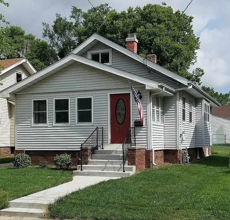 1113 E Seneca Pl photo 1
