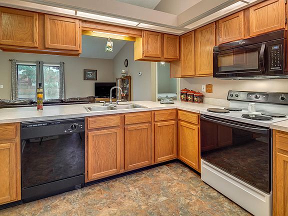 5th image of 8491 Starbrite Ct