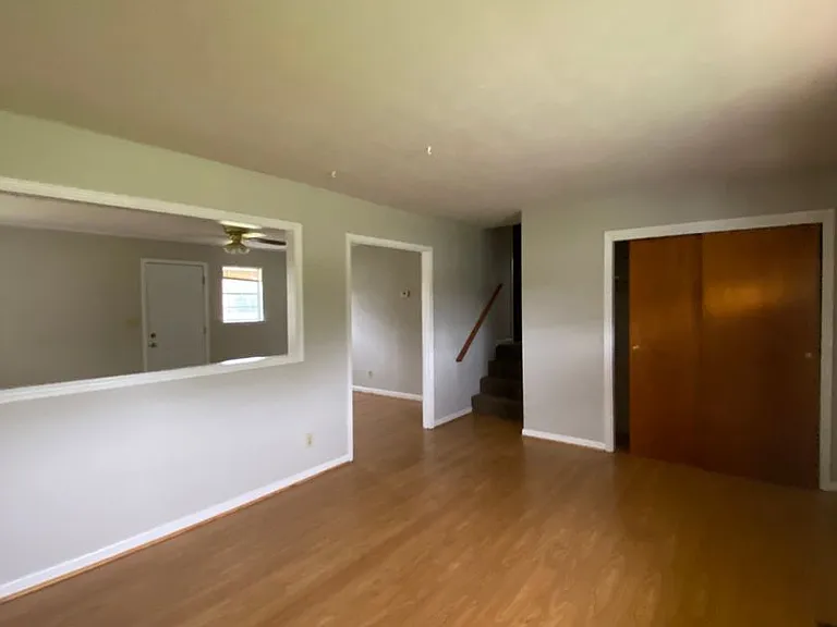 1440 Taylors Chapel Rd — Photo 4