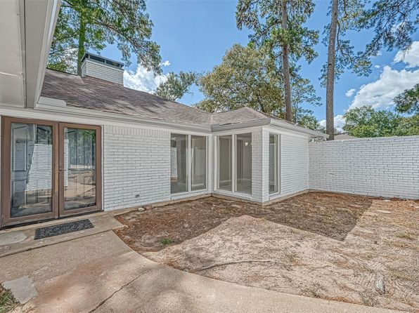 26414 Maplewood Dr