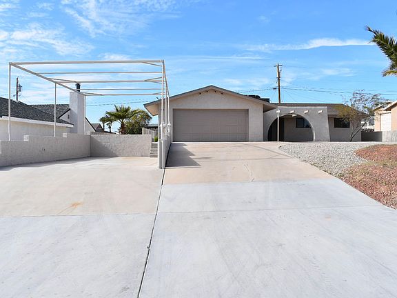 2nd image of 3353 Thunderbird Dr