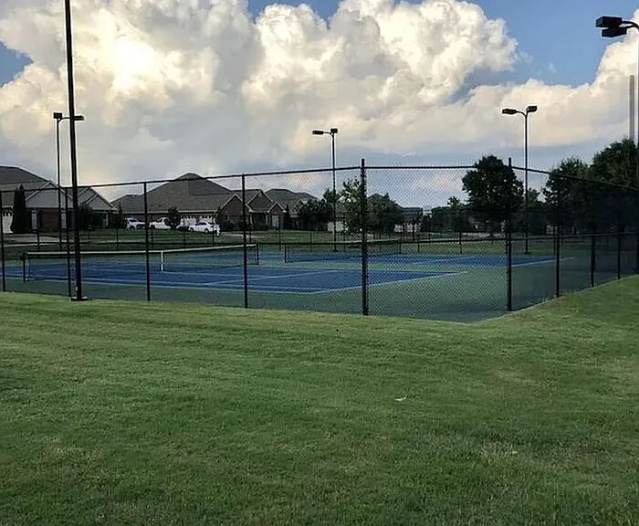 418 Falls Pointe — Photo 39