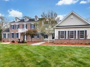 1 Overlook Rd, Hopkinton, MA 01748