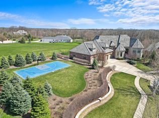 24864 W Sterling Oaks Ct, Shorewood, IL 60404