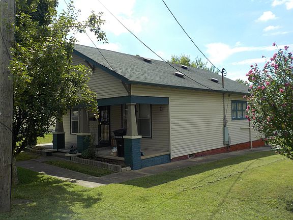 2nd image of 514 Radford Pl