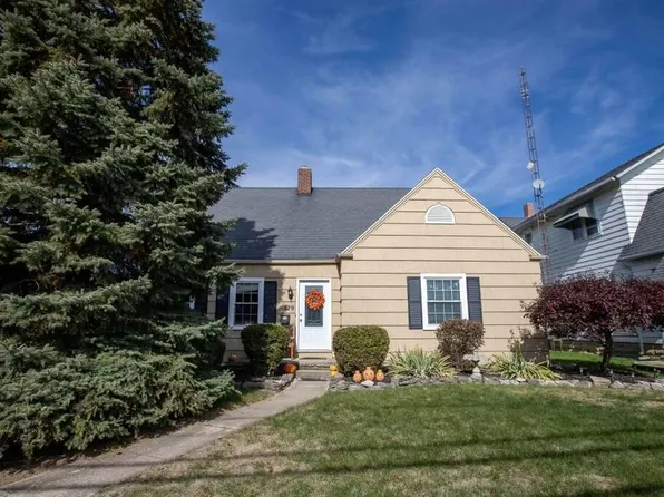 529 E Livingston St, Celina, OH 45822
