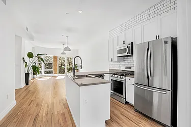 Sold by DLS Commercial Real Estate LLC