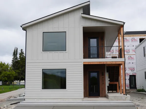 869 9th St W, Kalispell, MT 59901