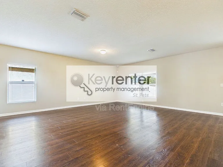 14517 Dunrobin Dr — Photo 4