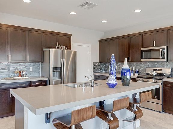 Residence 2054 Gourmet Kitchen