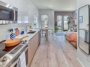 1100 S 6th St #101, Harrison, NJ 07029