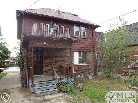 261-925603 back left.JPG