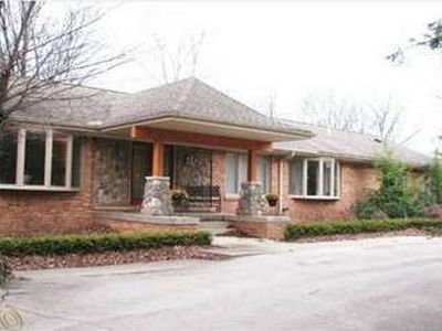 470 Mead Rd, Rochester Hills, MI, 48306