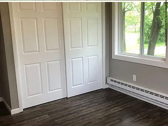 3rd image of 531 E Elm St APT 1