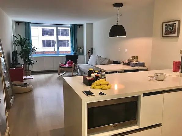 301 W 53rd St APT 3I, New York, NY 10019