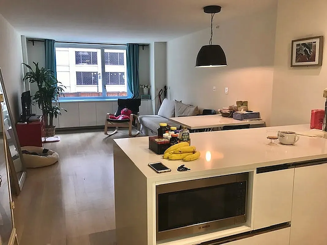 301 W 53rd St APT 3I photo 1