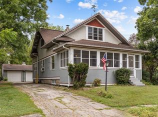 56 North Ave, Central City, IA 52214