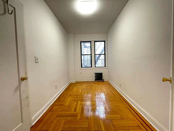 3rd image of 89 Crooke Ave #3C