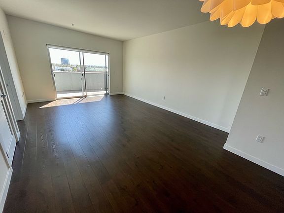 4th image of 2900 S Sepulveda Blvd Unit 507
