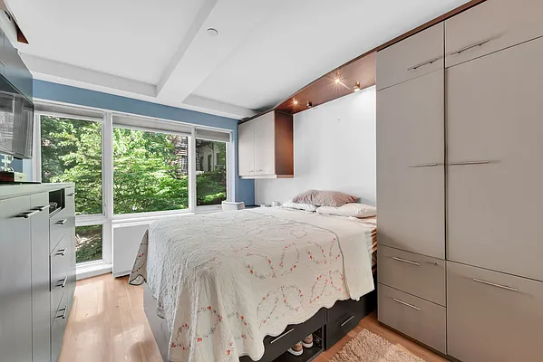 Rented by Douglas Elliman | media 10