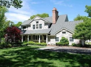 1 Laurel Ln, Setauket, NY 11733