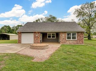 610 Chicago Ave, Marionville, MO 65705