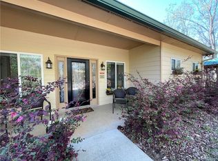 39 Lost Pine Ln, Talking Rock, GA 30175