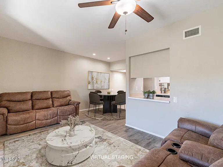 2521 S Calle Del Dante — Photo 4